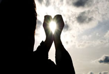 巅峰国际官网：罗体：曼城没和拉齐奥谈租借埃切韦里，球员只是在罗马用餐.